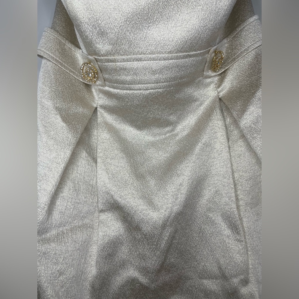 David’s Bridal Strapless Dress Cream and Shimmering w/ Gold Button Detail-Size 4 - Picture 2 of 8